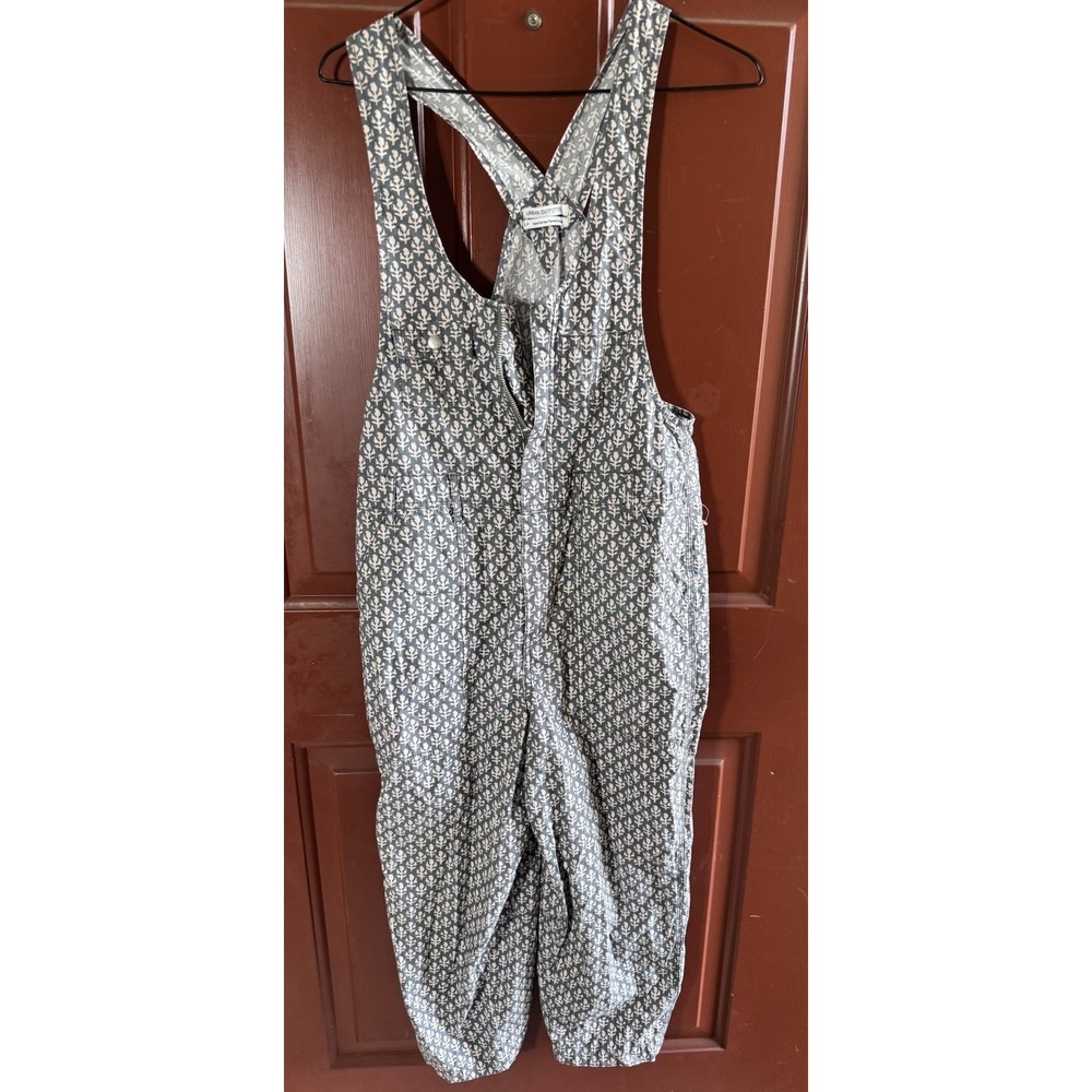 Urban outfitters green/gray White  leaf floral overalls size small